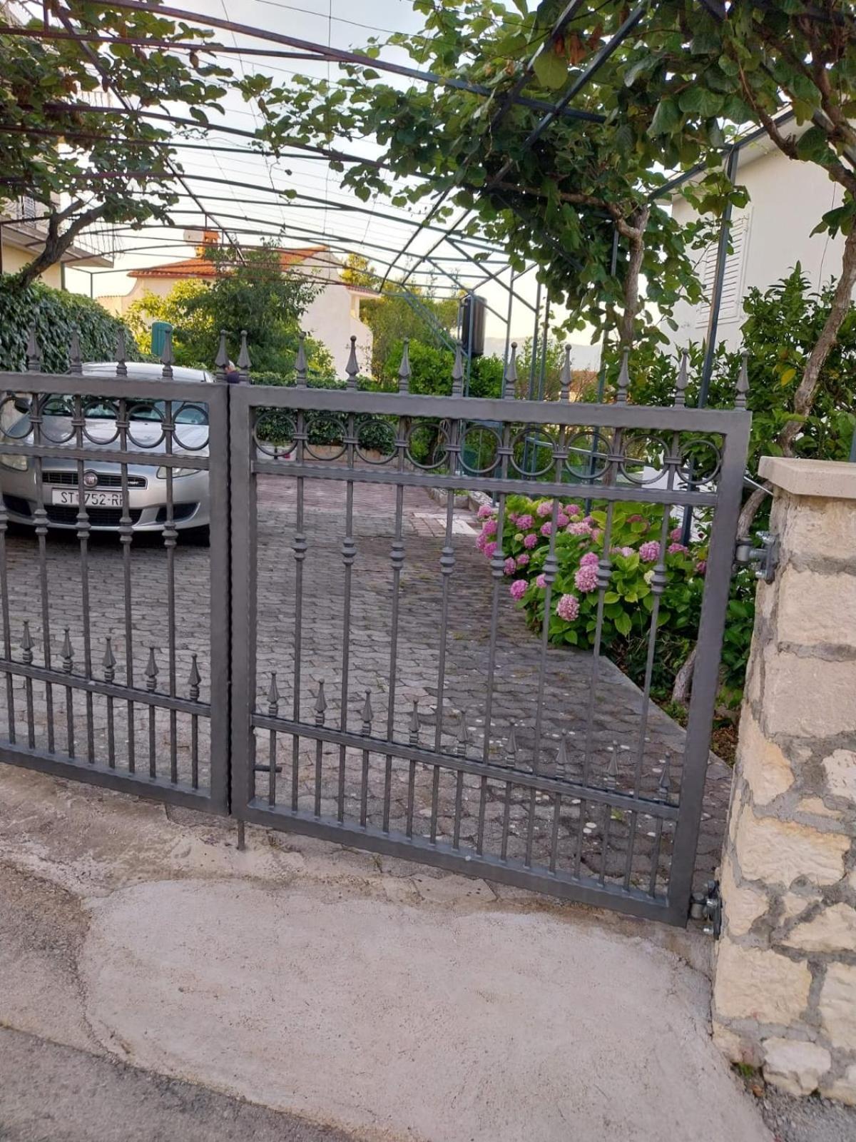 Apartment Miletic Trogir Bagian luar foto