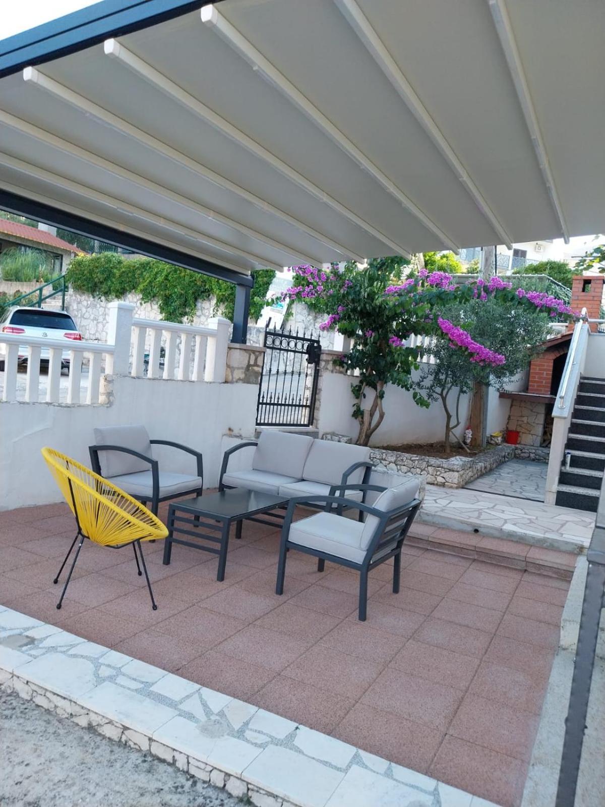 Apartment Miletic Trogir Bagian luar foto