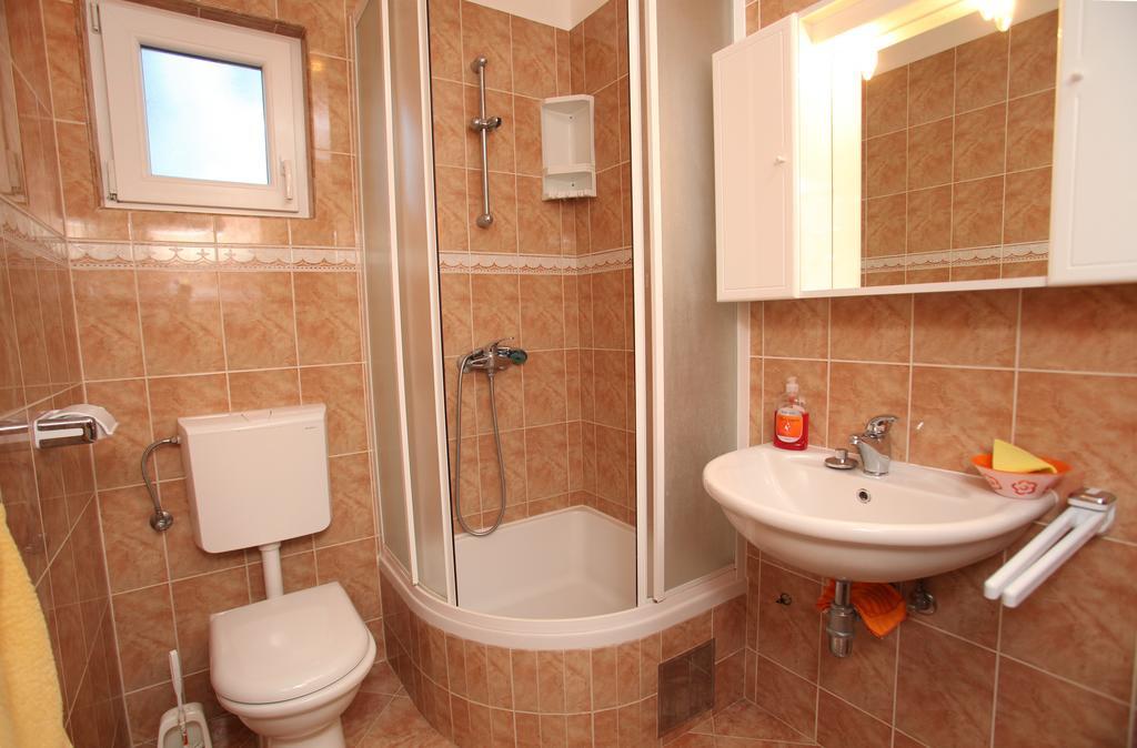 Apartment Miletic Trogir Bagian luar foto