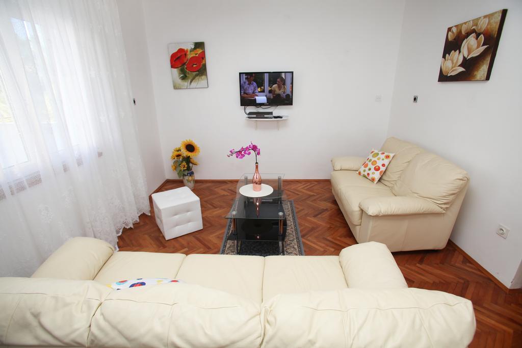 Apartment Miletic Trogir Bagian luar foto