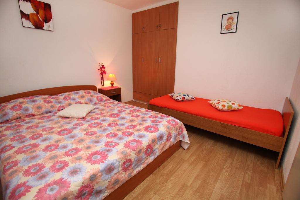 Apartment Miletic Trogir Bagian luar foto