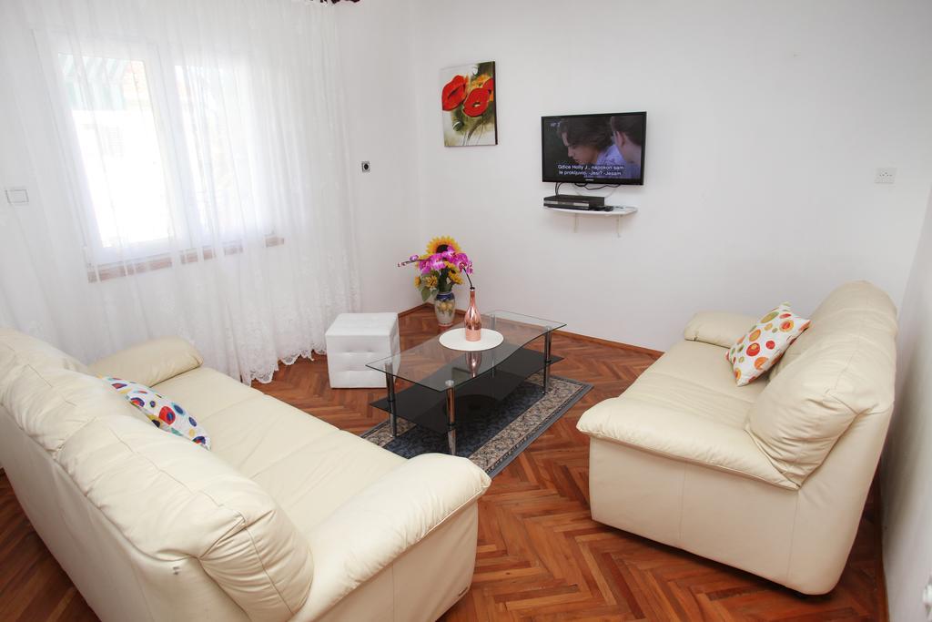 Apartment Miletic Trogir Bagian luar foto