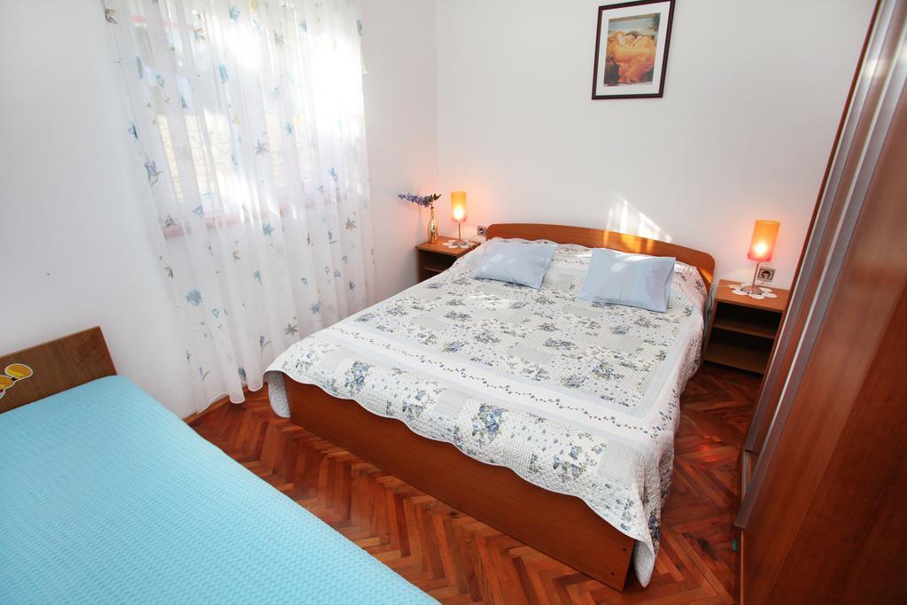 Apartment Miletic Trogir Bagian luar foto